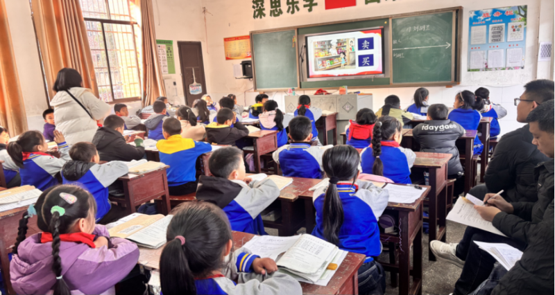 ���߽�̨������ �ഺ����չ��ɡ�����˶���2025�������ʦ��ѧ����